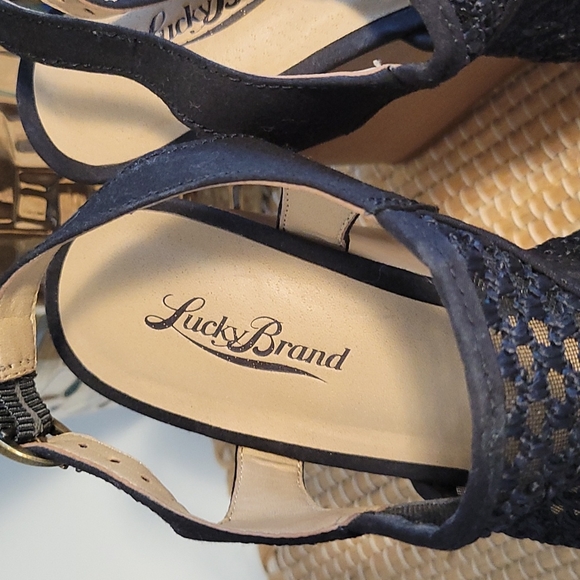 Wedge sandals - Picture 3 of 11